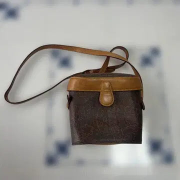 ETRO 다크 브라운 가죽 숄더백 레어 아이템, 노후화 있음