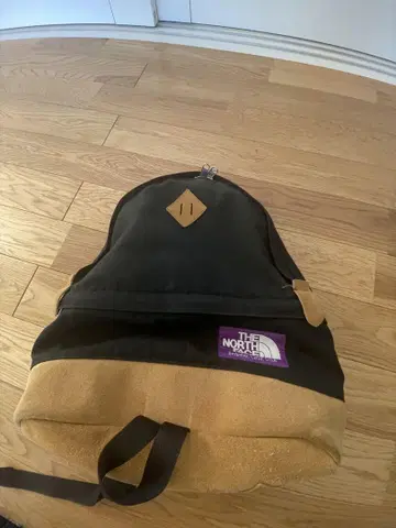 THE NORTH FACE 퍼플 라벨 백팩 블랙/베이지