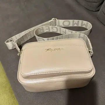 Tommy Hilfiger 숄더백 베이지
