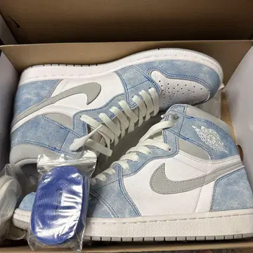 AIR JORDAN 1 RETRO HIGH OG 하이퍼 로얄