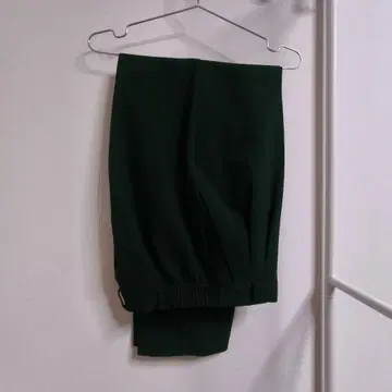 Fundamental Things 다크 그린 슬랙스