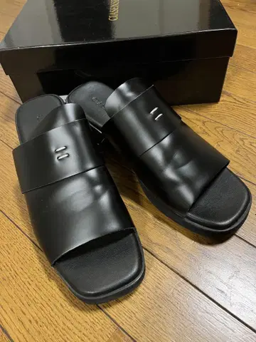 하이 밑창 스퀘어 메탈 힐 샌들 박스 포함