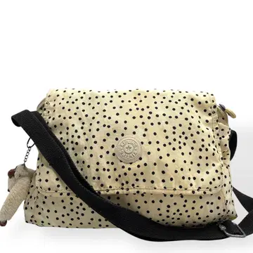 고품질 Kipling 숄더백 도트 무늬 나일론 아이보리 계열