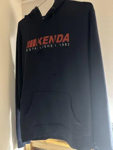 Kenda 네이비 후드티