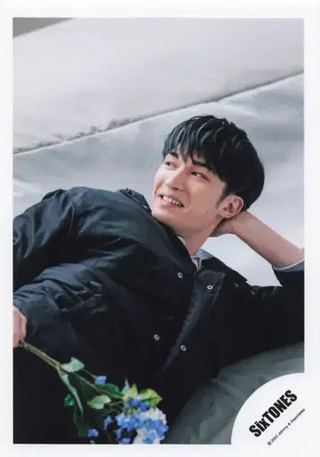 SixTONES 나 제시 공식 사진*1장
