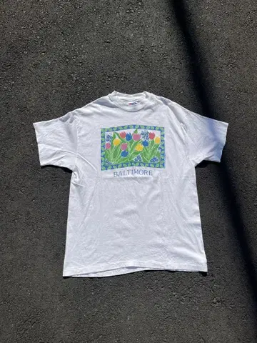 발티모어 튤립 디자인 USA제 티셔츠 90s Hanes