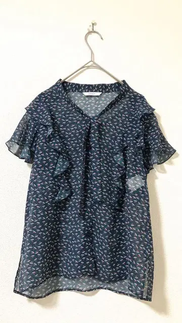 새상품급 ANAYI 조젯 보타이 블라우스 프릴 슬리브 올 패턴 M