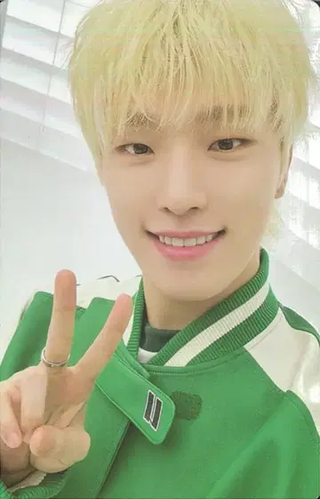 세븐틴 DINO 2023 FOLLOW to SEOUL 85