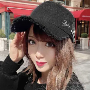 rady 트리콜로 캡 블랙 화이트