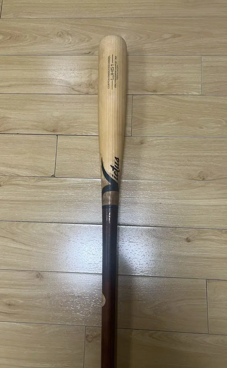 Victus Baseball Wood Bat (Lee Jung-hoo Player Model)