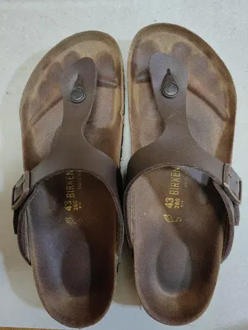 BIRKENSTOCK GIZEH 브라운 샌들 43