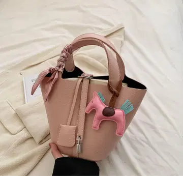 새상품 핑크 백 참 포함 핸드백