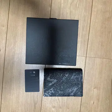 세 가지 용도의 접이식 지갑
