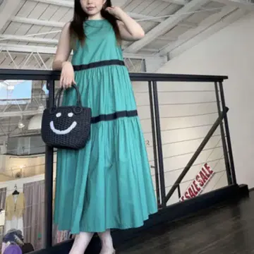 미카레 미카레 리본 디테일 거들 티어드 원피스 그린