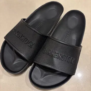 BIRKENSTOCK 블랙 샌들 41/26.5cm