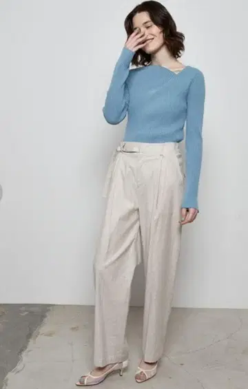 스터닝 루어 스트레치 린넨 플루이드 팬츠 베이지 사이즈 1
