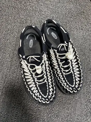 keen 샌들