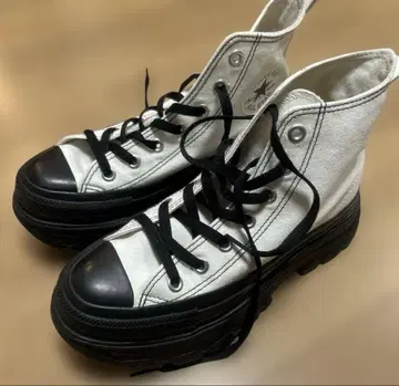 CONVERSE ALL STAR 하이컷 스니커즈 화이트 블랙