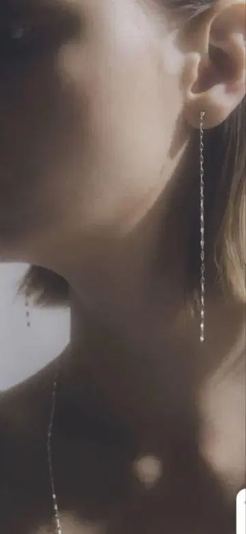 새상품급 루봉봉 sunlight 귀걸이 화이트 골드 10K