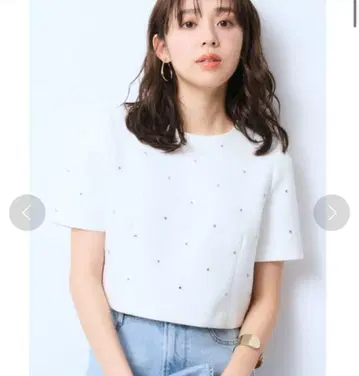 큐빅 크롭 티셔츠