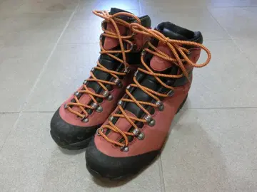 몽벨 알파인 크루저 여성용 25.5cm