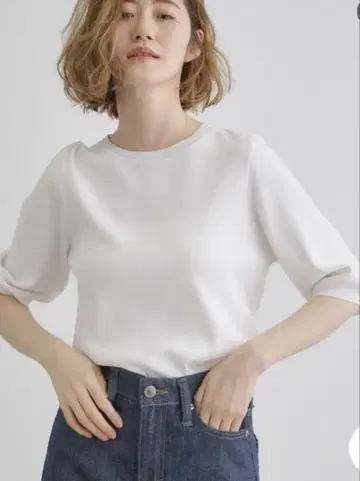 화이트 오분 소매 상의 드라이 터치