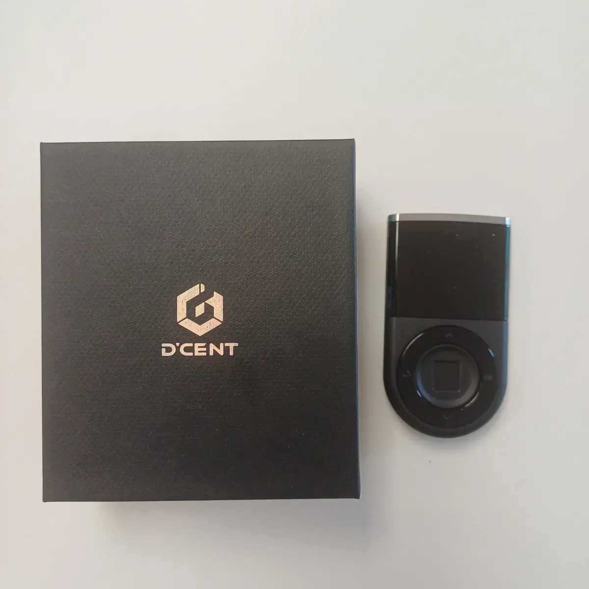 Decent Hardware Wallet for cryptocurrency and virtual currency #비트코인 ,#가상화폐,#암호화폐,#디센트,#지갑 on Bunjang Global Site.