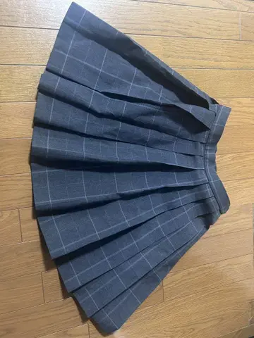 그레이 체크 무늬 플리츠 미니 스커트