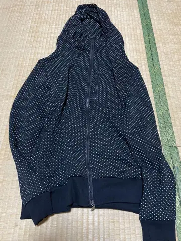 네이비 도트 무늬 후드티 L 사이즈
