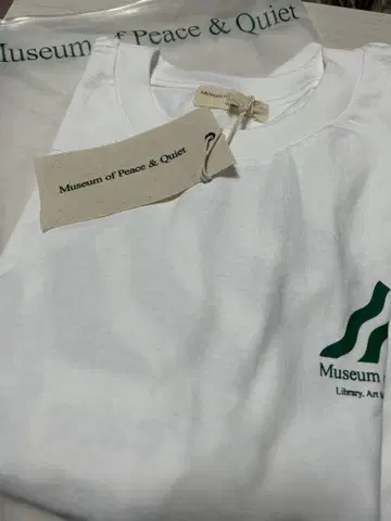 미사용 MuseumofPeace&Quiet / 빔즈 별주 반팔 티셔츠