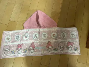 산리오 캐릭터 후드 부착 타월