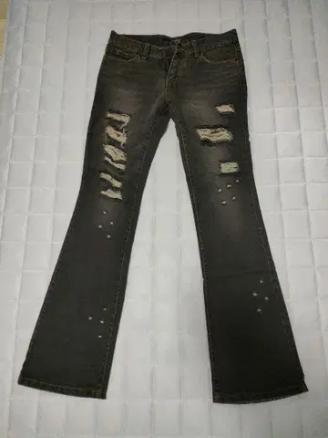 LIP SERVICE 다크 그레이 부츠 컷 데님