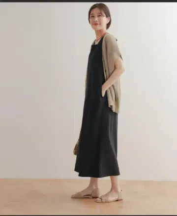 어반 리서치 슬리브리스 원피스