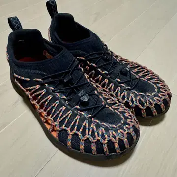 KEEN 빔즈 별주 UNEEK SNK UK7 26cm 킨 유니크