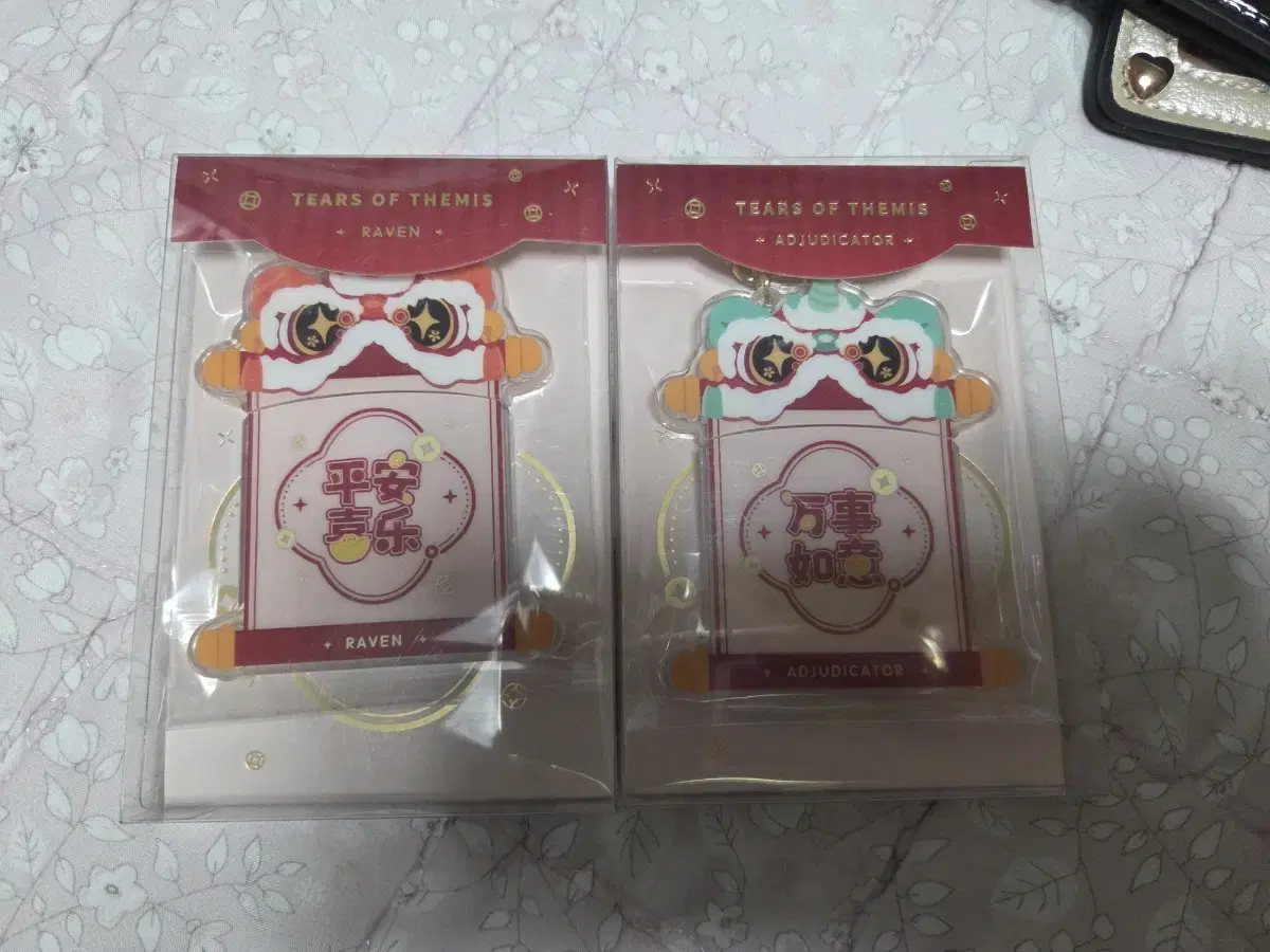 Tears of Themis acrylic key ring, sealed, wts below original price.
