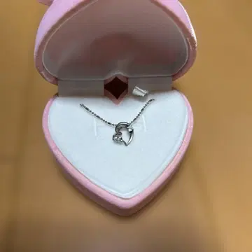 하트 모양 목걸이