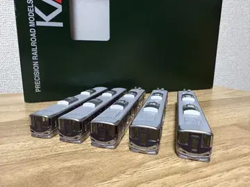 KATO 225계 100번대 2차 차량 선두 차량 바디, 유리