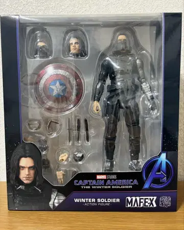 mafex 마블 윈터 솔저 피규어