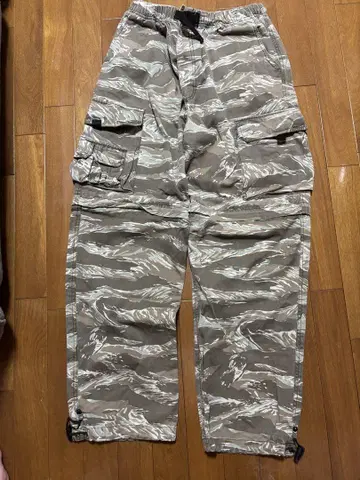 디저트 타이거 같은 카고 팬츠
