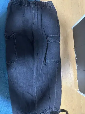 다크 그레이 카고 팬츠 허리밴딩