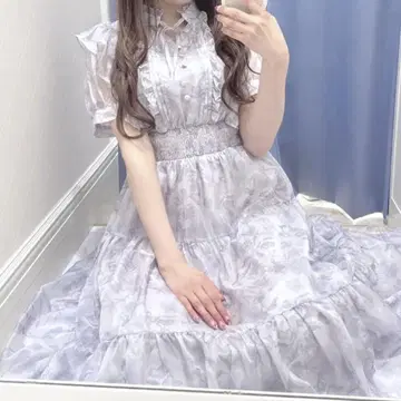 evelyn 라메 프릴 꽃무늬 OP 블루 롱