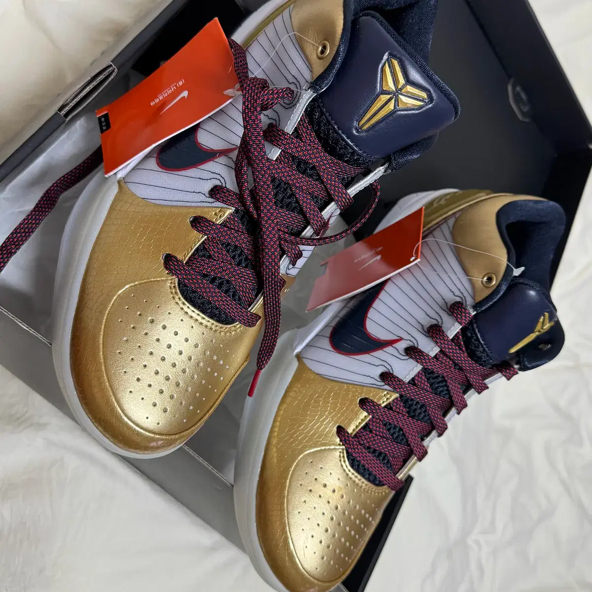 NIKE 나이키 [265] Nike Kobe Protro Metallic Gold and Dark