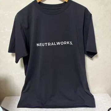 NEUTRALWORKS. 블랙 티셔츠 XL