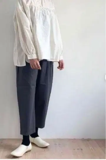 휴일과 시 코튼 팬츠
