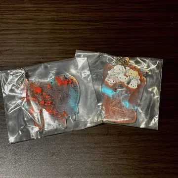 이토 준지 산리오 캐릭터즈 아크릴 참 갸루 토미에 1 화이트 의류 미소년