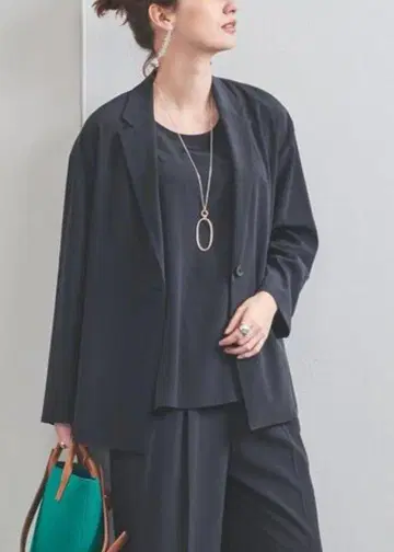 유나이티드 애로우즈 정가 20900엔 테일러드 자켓 새상품급