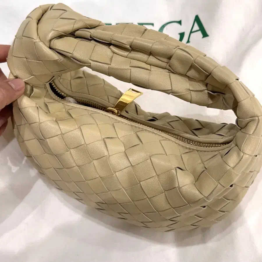 BOTTEGA VENETA ハンドバッグ・PORRIDGE BOTTEGA VENETA | 보테가베네타 Bottega Veneta Mini Jodie Bag