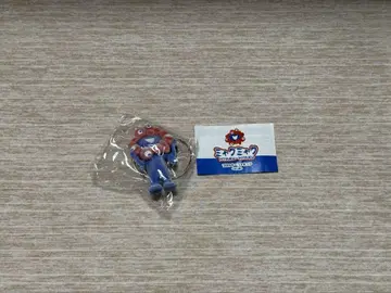 미야쿠미야쿠 플로키 피규어