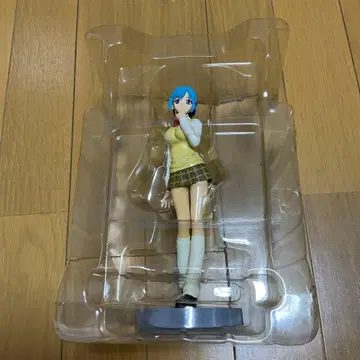 로사리오와 뱀파이어 피규어