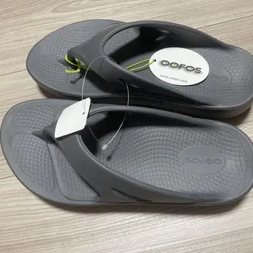 미사용 새상품 우포스 리커버리 샌들 27.0cm